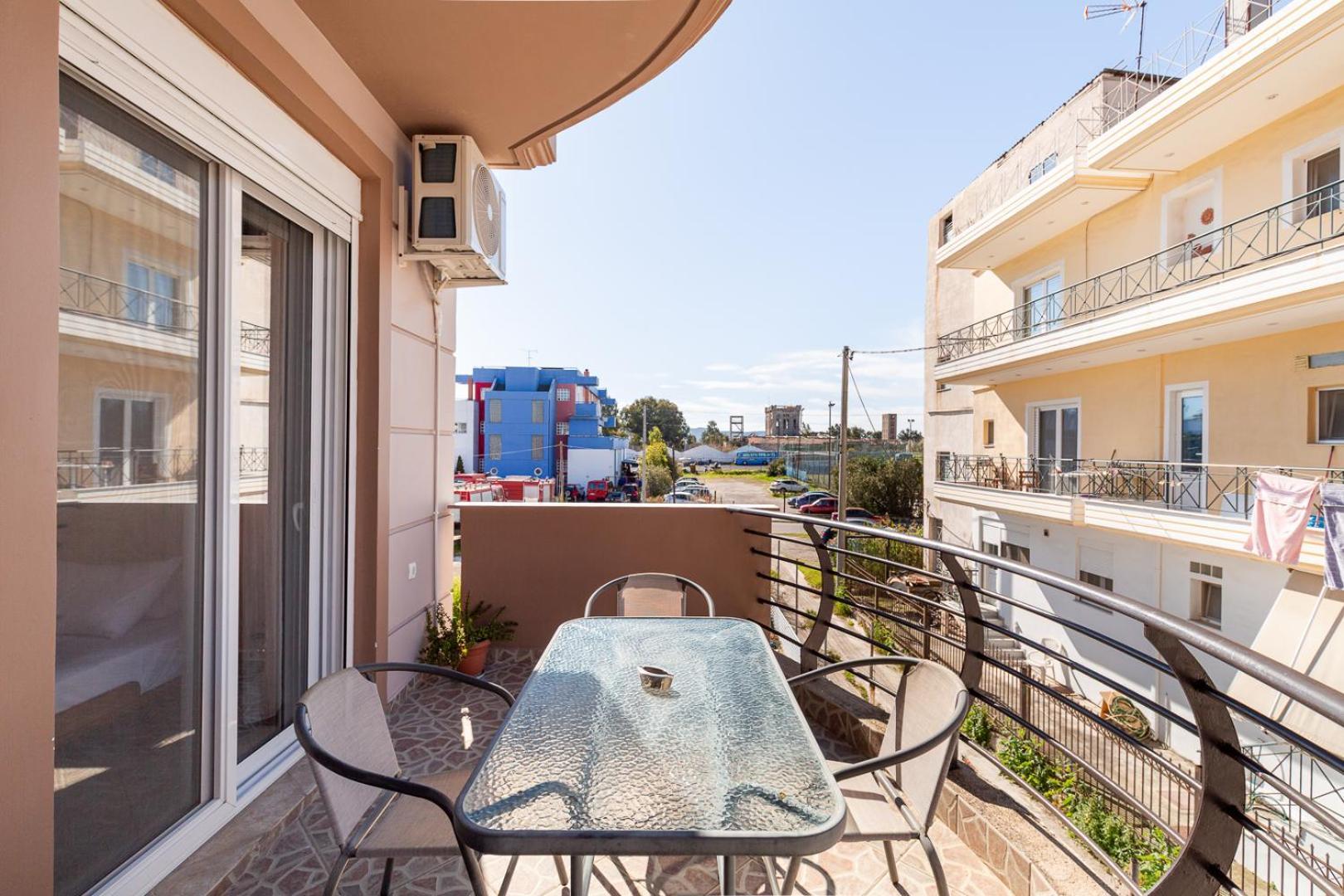 דירות House In Eleusis מראה חיצוני תמונה